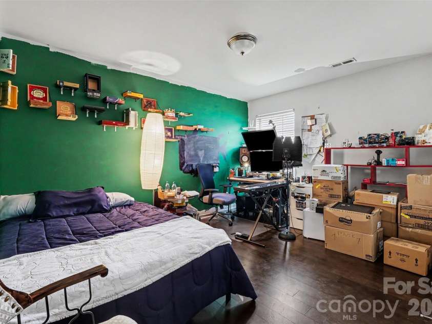 8515 Mansell Court, Charlotte, NC 28215.  MLS# CAR4383865, YatesRealty ID 29186. Main level bedroom