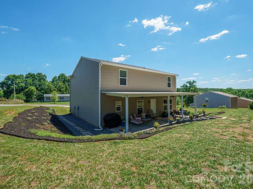 150 Four Andrews Drive, Harmony, NC 28634.  MLS# CAR4385189, YatesRealty ID 29187. 