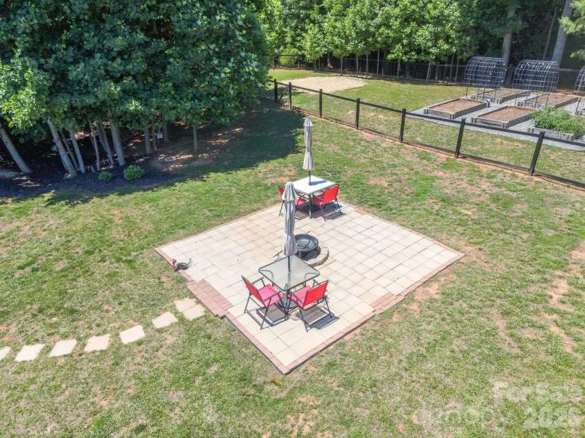 150 Four Andrews Drive, Harmony, NC 28634.  MLS# CAR4385189, YatesRealty ID 29187. 