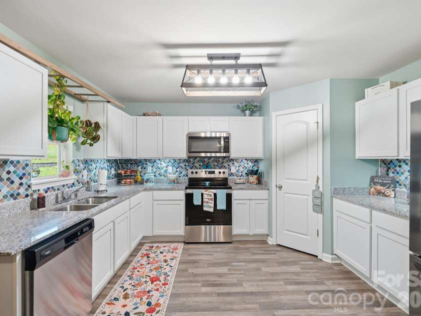 150 Four Andrews Drive, Harmony, NC 28634.  MLS# CAR4385189, YatesRealty ID 29187. 