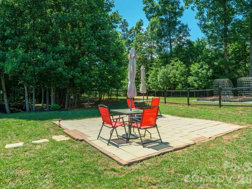 150 Four Andrews Drive, Harmony, NC 28634.  MLS# CAR4385189, YatesRealty ID 29187. 