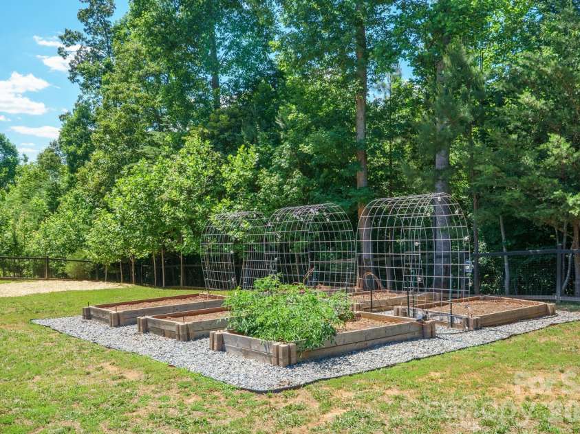 150 Four Andrews Drive, Harmony, NC 28634.  MLS# CAR4385189, YatesRealty ID 29187. 