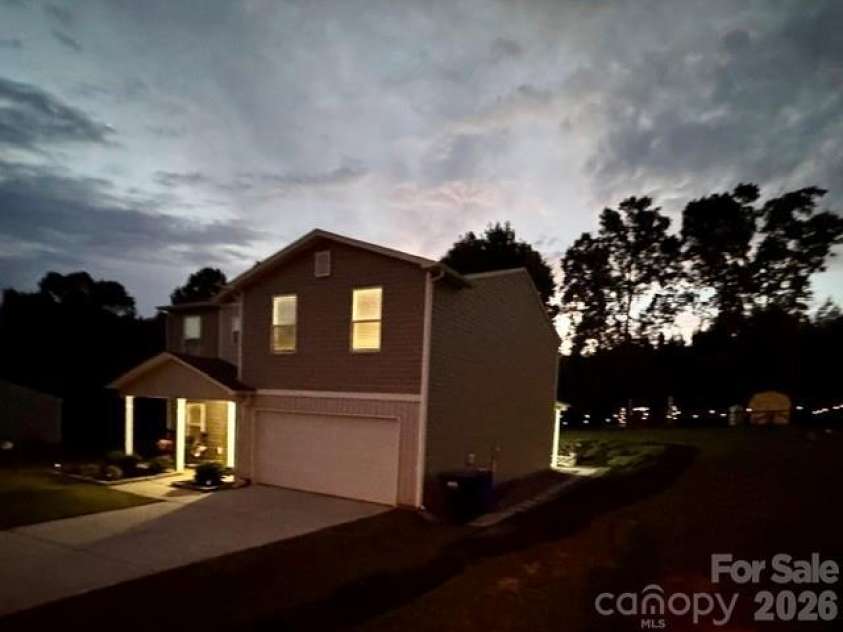 150 Four Andrews Drive, Harmony, NC 28634.  MLS# CAR4385189, YatesRealty ID 29187. 