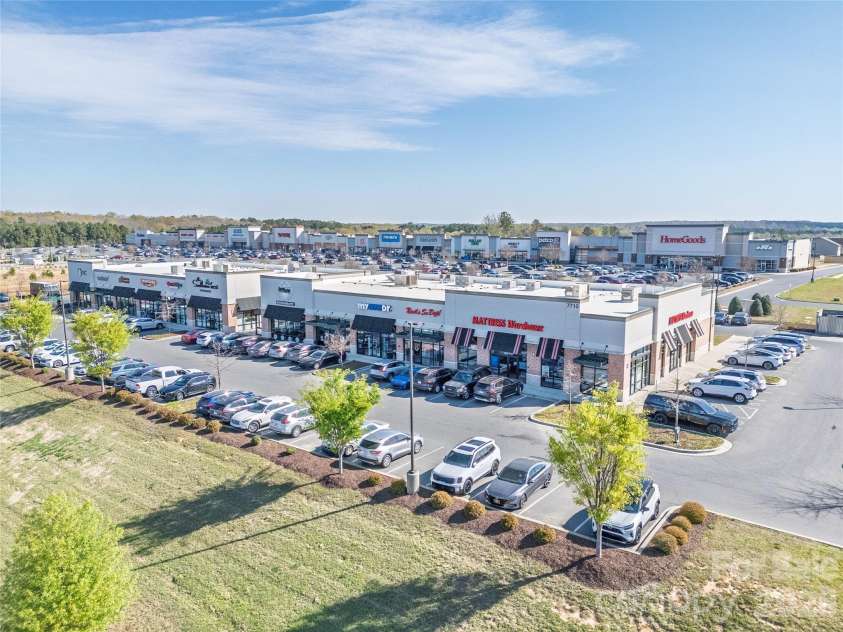 1016 Wells Lane, Fort Mill, SC 29707.  MLS# CAR4359886, YatesRealty ID 29188. More Restaurants & Shopping!