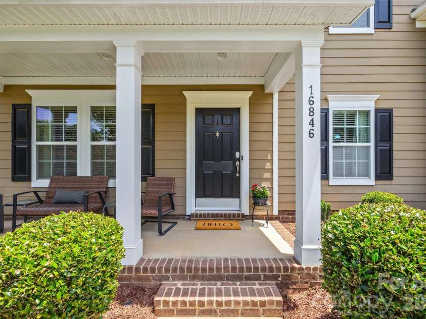 16846 Rudence Court, Charlotte, NC 28278.  MLS# CAR4387770, YatesRealty ID 29191. 