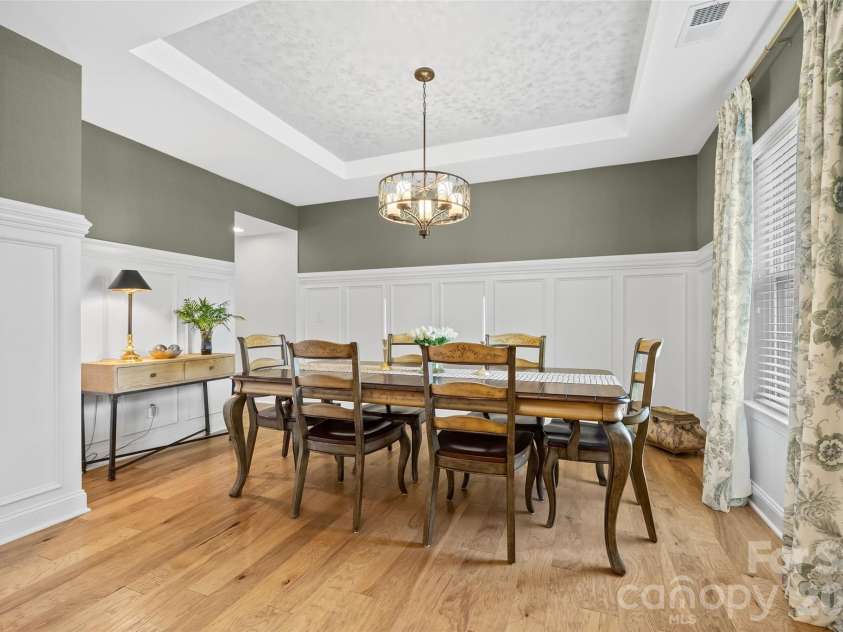 16846 Rudence Court, Charlotte, NC 28278.  MLS# CAR4387770, YatesRealty ID 29191. 