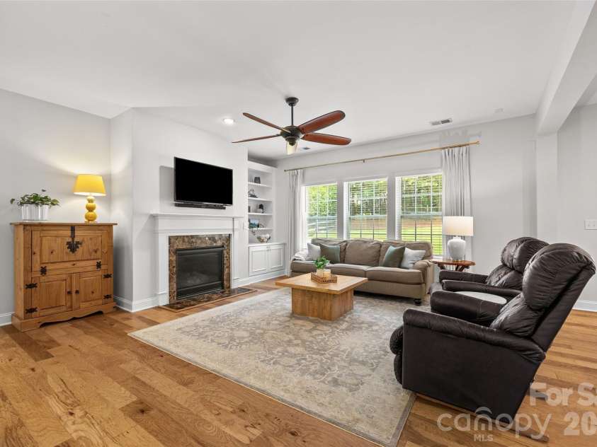 16846 Rudence Court, Charlotte, NC 28278.  MLS# CAR4387770, YatesRealty ID 29191. 