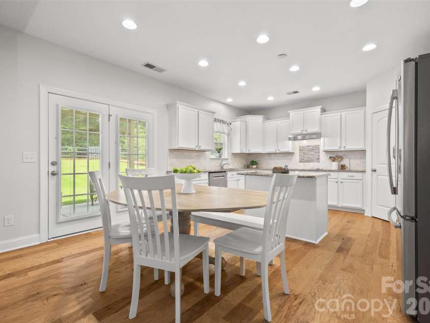 16846 Rudence Court, Charlotte, NC 28278.  MLS# CAR4387770, YatesRealty ID 29191. 