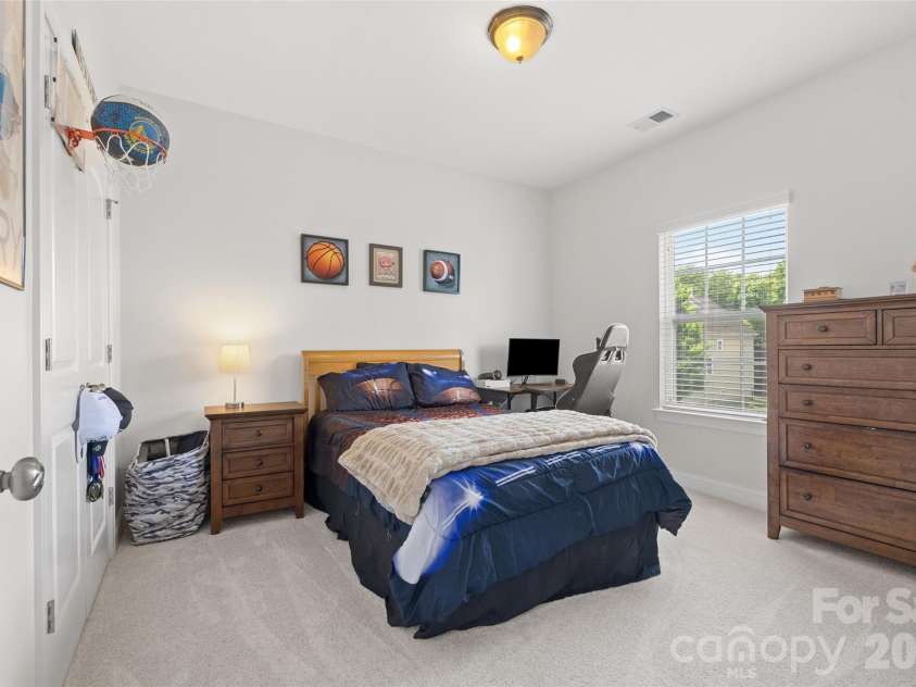 16846 Rudence Court, Charlotte, NC 28278.  MLS# CAR4387770, YatesRealty ID 29191. 