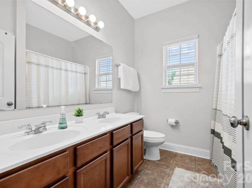 16846 Rudence Court, Charlotte, NC 28278.  MLS# CAR4387770, YatesRealty ID 29191. 