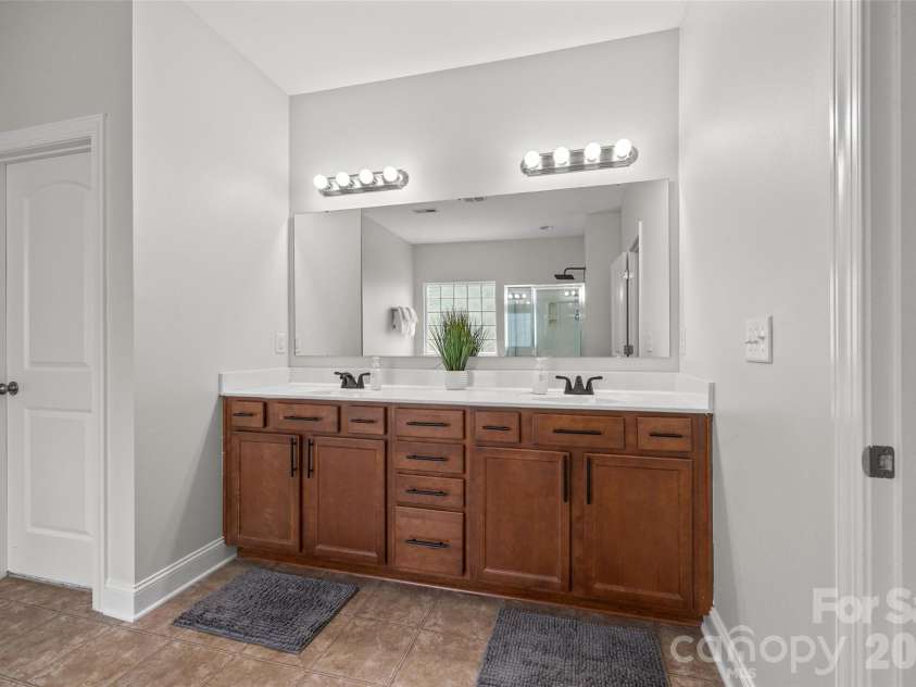 16846 Rudence Court, Charlotte, NC 28278.  MLS# CAR4387770, YatesRealty ID 29191. 