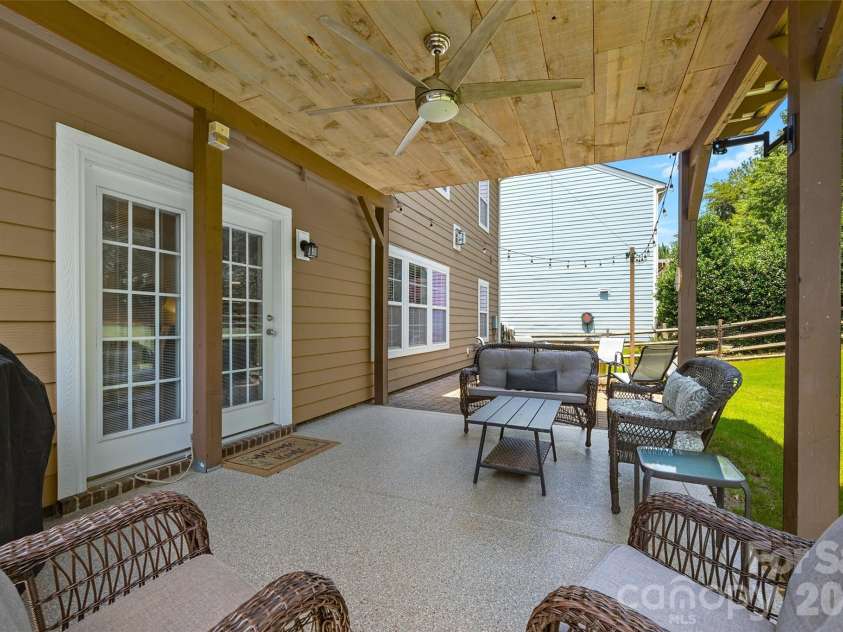 16846 Rudence Court, Charlotte, NC 28278.  MLS# CAR4387770, YatesRealty ID 29191. 