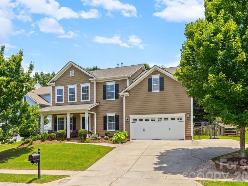 16846 Rudence Court, Charlotte, NC 28278.  MLS# CAR4387770, YatesRealty ID 29191. 