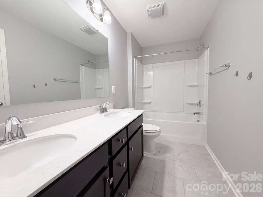 194 Canada Drive, Statesville, NC 28677.  MLS# CAR4383761, YatesRealty ID 29192. 