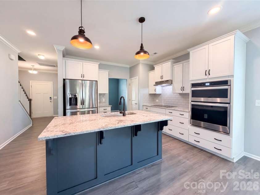 194 Canada Drive, Statesville, NC 28677.  MLS# CAR4383761, YatesRealty ID 29192. 