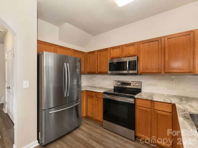 1100 Mountain Laurel Court, Matthews, NC 28104.  MLS# CAR4387377, YatesRealty ID 29193. 
