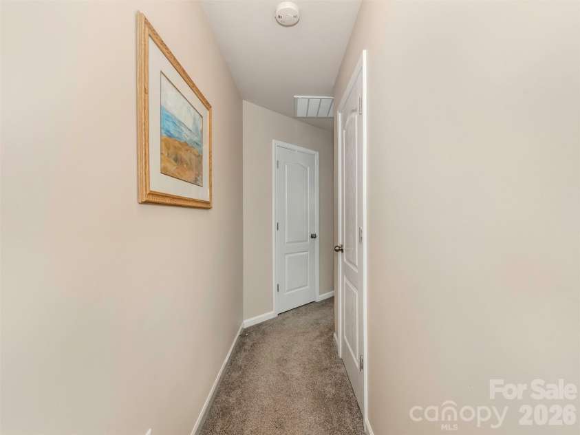 1100 Mountain Laurel Court, Matthews, NC 28104.  MLS# CAR4387377, YatesRealty ID 29193. 