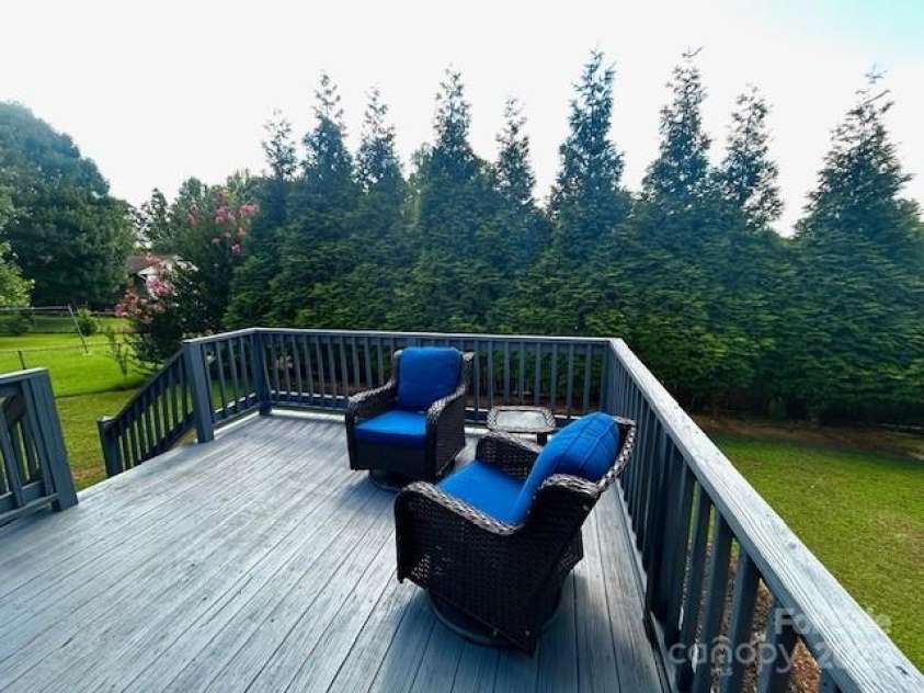 607 6th Street Court, Conover, NC 28613.  MLS# CAR4282003, YatesRealty ID 29193. 