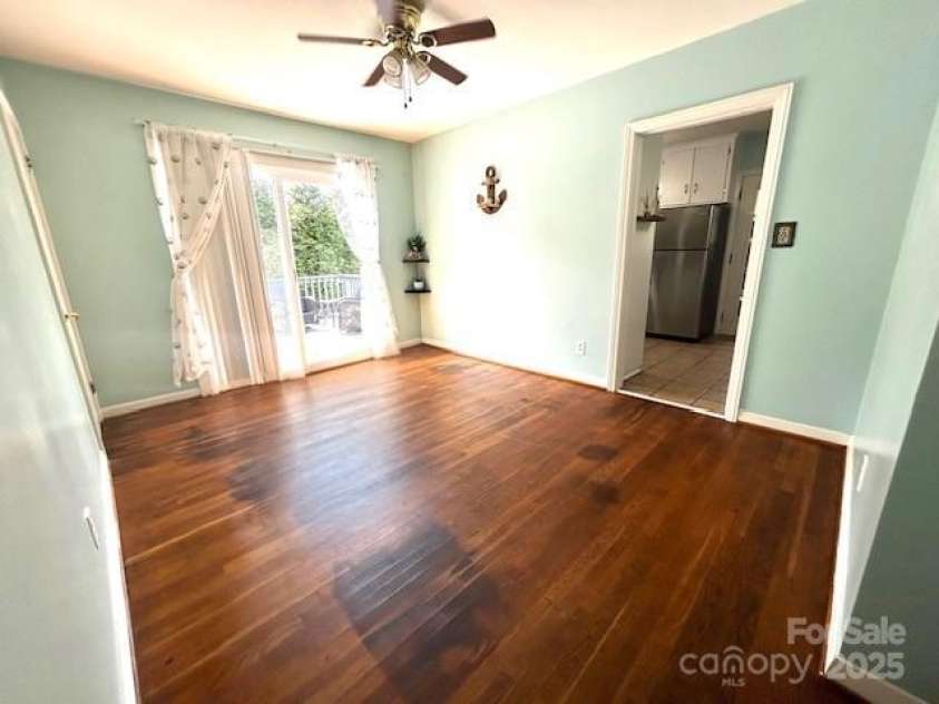 607 6th Street Court, Conover, NC 28613.  MLS# CAR4282003, YatesRealty ID 29193. 