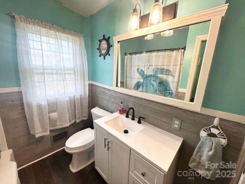 607 6th Street Court, Conover, NC 28613.  MLS# CAR4282003, YatesRealty ID 29193. 