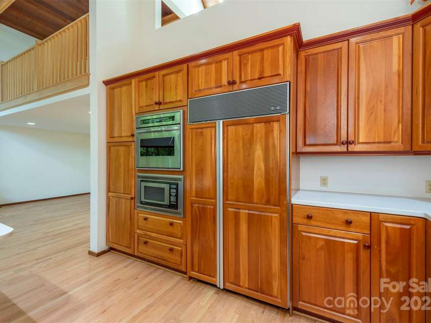 7 Winding Poplar Road, Black Mountain, NC 28711.  MLS# CAR4285345, YatesRealty ID 29194. 