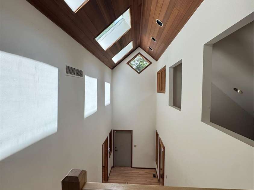 7 Winding Poplar Road, Black Mountain, NC 28711.  MLS# CAR4285345, YatesRealty ID 29194. Loft looking into Foyer