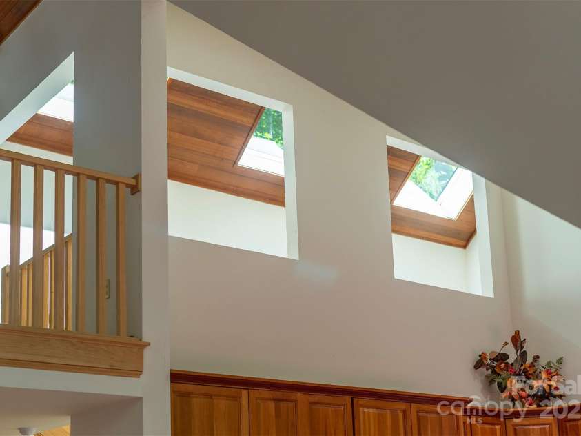 7 Winding Poplar Road, Black Mountain, NC 28711.  MLS# CAR4285345, YatesRealty ID 29194. Natural light abounds