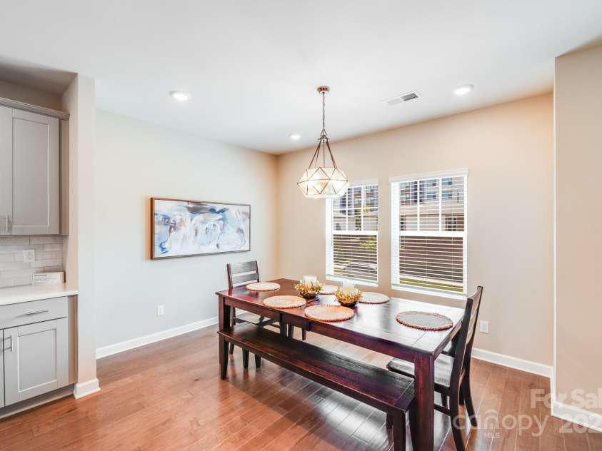 3738 Memorial Parkway, Charlotte, NC 28278.  MLS# CAR4276646, YatesRealty ID 29195. 