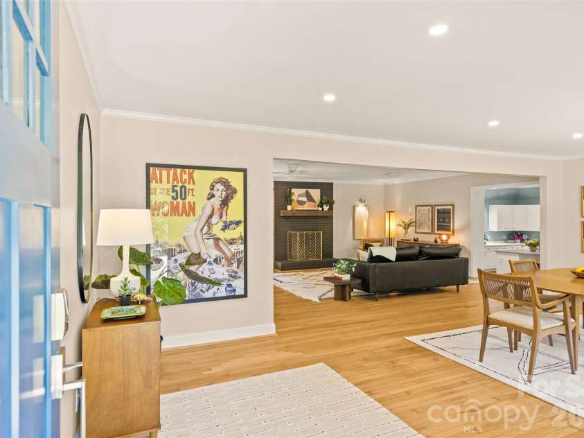7108 Preston Court, Charlotte, NC 28215.  MLS# CAR4369379, YatesRealty ID 29196. 