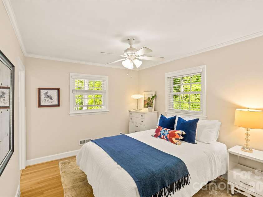 7108 Preston Court, Charlotte, NC 28215.  MLS# CAR4369379, YatesRealty ID 29196. 