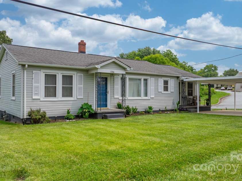 1266 18th Street, Hickory, NC 28601.  MLS# CAR4265726, YatesRealty ID 29199. Another View