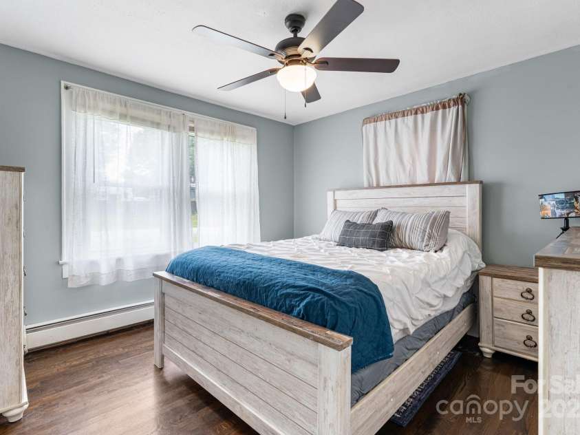 1266 18th Street, Hickory, NC 28601.  MLS# CAR4265726, YatesRealty ID 29199. Bedroom