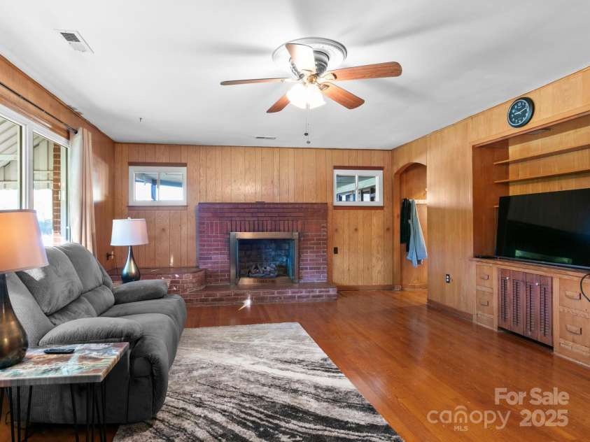 11 Aloha Circle, Candler, NC 28715.  MLS# CAR4313548, YatesRealty ID 292. Living Room