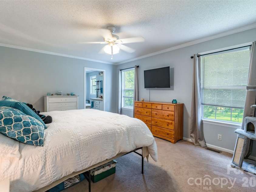 1828 Pine Hollow Place, Hudson, NC 28638.  MLS# CAR4342616, YatesRealty ID 2920. 