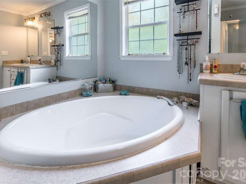 1828 Pine Hollow Place, Hudson, NC 28638.  MLS# CAR4342616, YatesRealty ID 2920. 