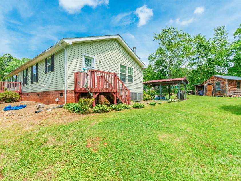 1828 Pine Hollow Place, Hudson, NC 28638.  MLS# CAR4342616, YatesRealty ID 2920. 