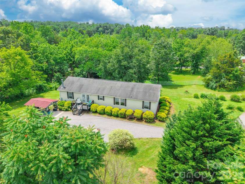 1828 Pine Hollow Place, Hudson, NC 28638.  MLS# CAR4342616, YatesRealty ID 2920. 
