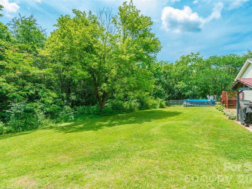 1828 Pine Hollow Place, Hudson, NC 28638.  MLS# CAR4342616, YatesRealty ID 2920. 