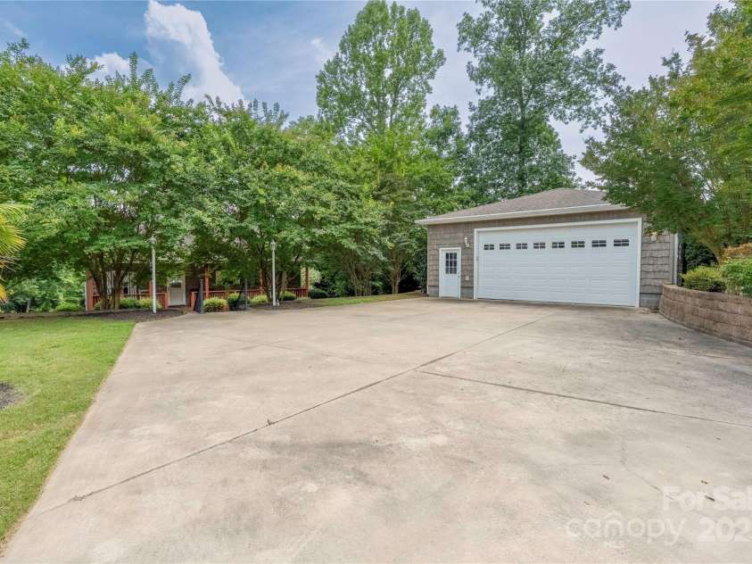 4478 Lake Drive, Sherrills Ford, NC 28673.  MLS# CAR4276198, YatesRealty ID 2920. Oversized garage with work space
