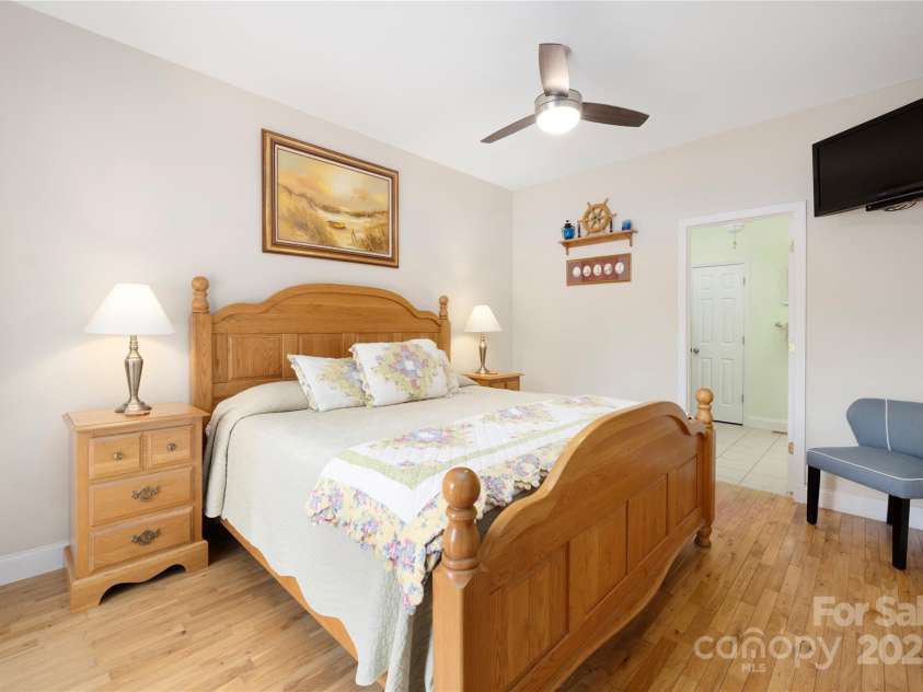 4478 Lake Drive, Sherrills Ford, NC 28673.  MLS# CAR4276198, YatesRealty ID 2920. Primary bedroom w attached bathroom