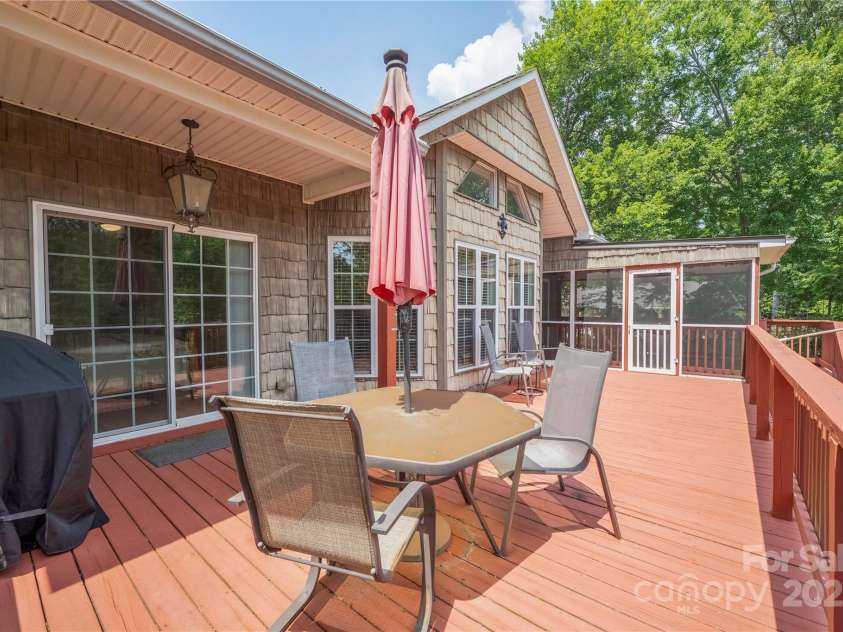 4478 Lake Drive, Sherrills Ford, NC 28673.  MLS# CAR4276198, YatesRealty ID 2920. Upper deck 