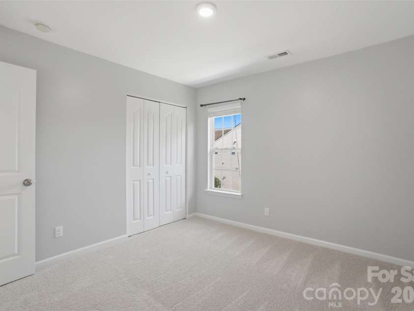 17425 Westmill Lane, Charlotte, NC 28277.  MLS# CAR4391789, YatesRealty ID 29201. 