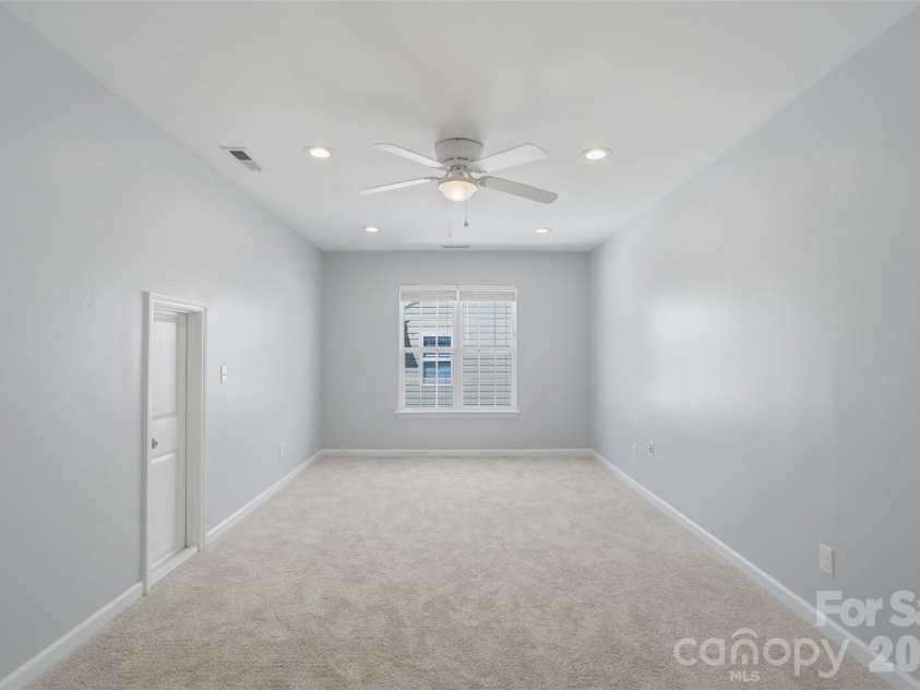 17425 Westmill Lane, Charlotte, NC 28277.  MLS# CAR4391789, YatesRealty ID 29201. 