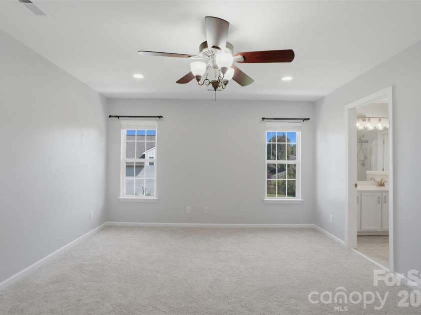 17425 Westmill Lane, Charlotte, NC 28277.  MLS# CAR4391789, YatesRealty ID 29201. 