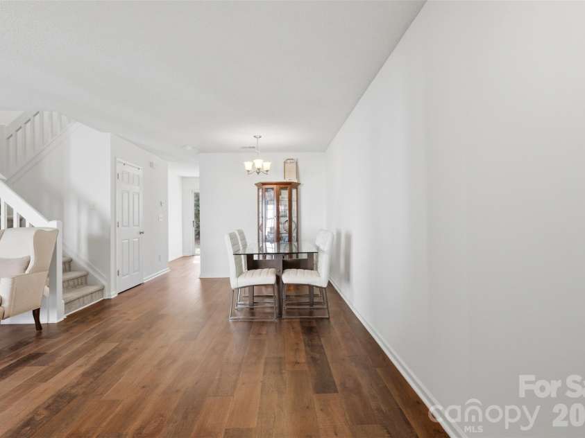 6720 Cypress Tree Lane, Charlotte, NC 28215.  MLS# CAR4390803, YatesRealty ID 29202. 