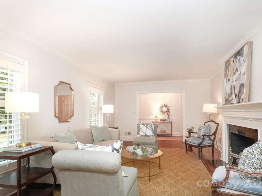 3336 Landerwood Drive, Charlotte, NC 28210.  MLS# CAR4284667, YatesRealty ID 29203. 