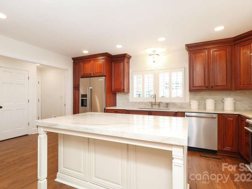 3336 Landerwood Drive, Charlotte, NC 28210.  MLS# CAR4284667, YatesRealty ID 29203. 