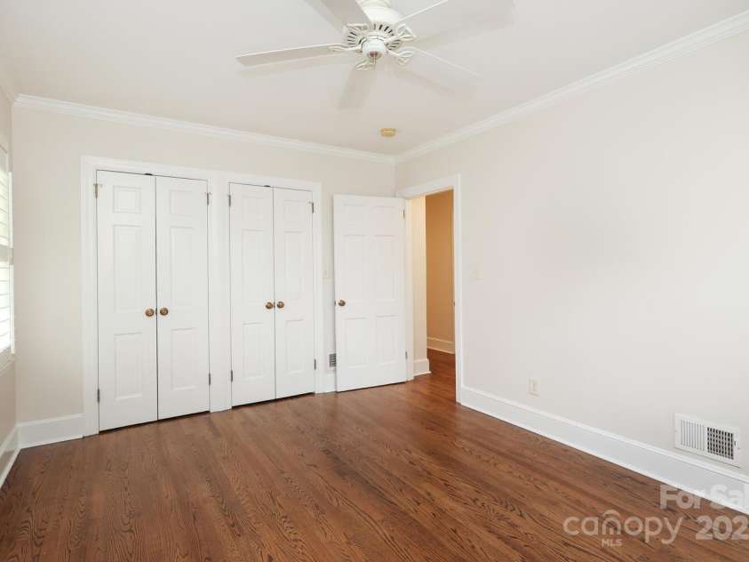 3336 Landerwood Drive, Charlotte, NC 28210.  MLS# CAR4284667, YatesRealty ID 29203. 