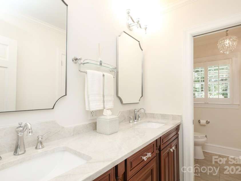 3336 Landerwood Drive, Charlotte, NC 28210.  MLS# CAR4284667, YatesRealty ID 29203. 