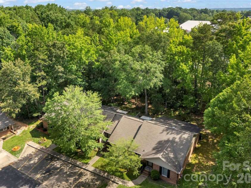 114 Ashleigh Court, Fort Mill, SC 29715.  MLS# CAR4390723, YatesRealty ID 29204. 